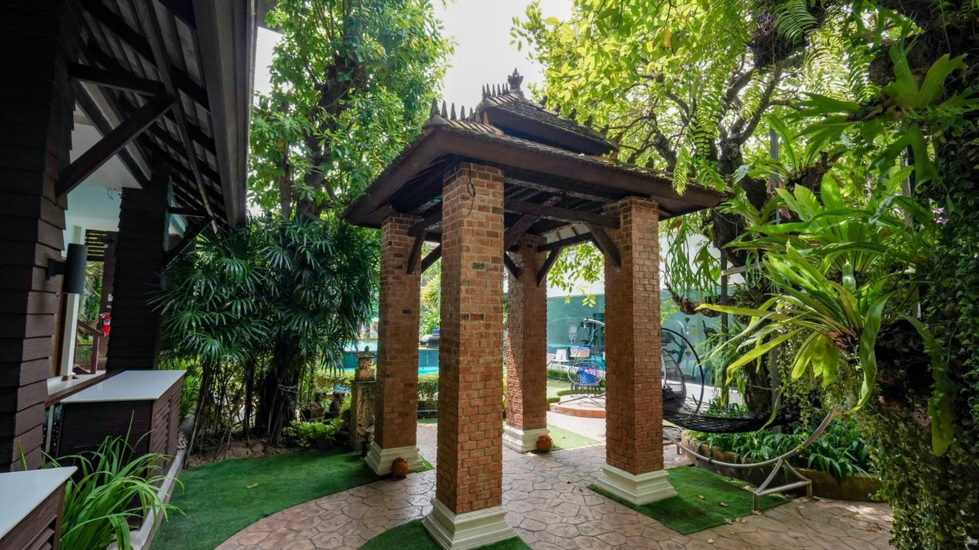 Kodchasri Thani Hotel